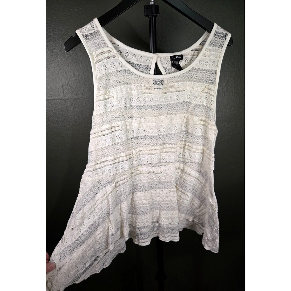 Torrid Ivory Lace Peplum Tank Size 1X Sharkbite Hem Romantic Boho Cottagecore